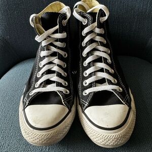 Black Chuck Taylor Converse All Star High Top - Men 6.5 / Women 8.5
